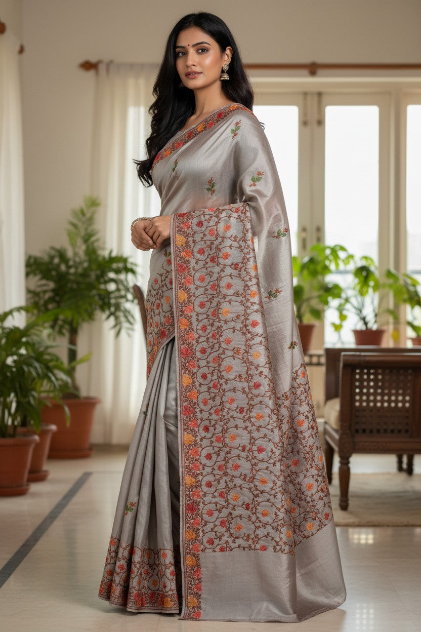 Women's Sarees with Kashmiri Aari Embroidery | Silk Saree with Unstitched Blouse Pieces. -  Light Green