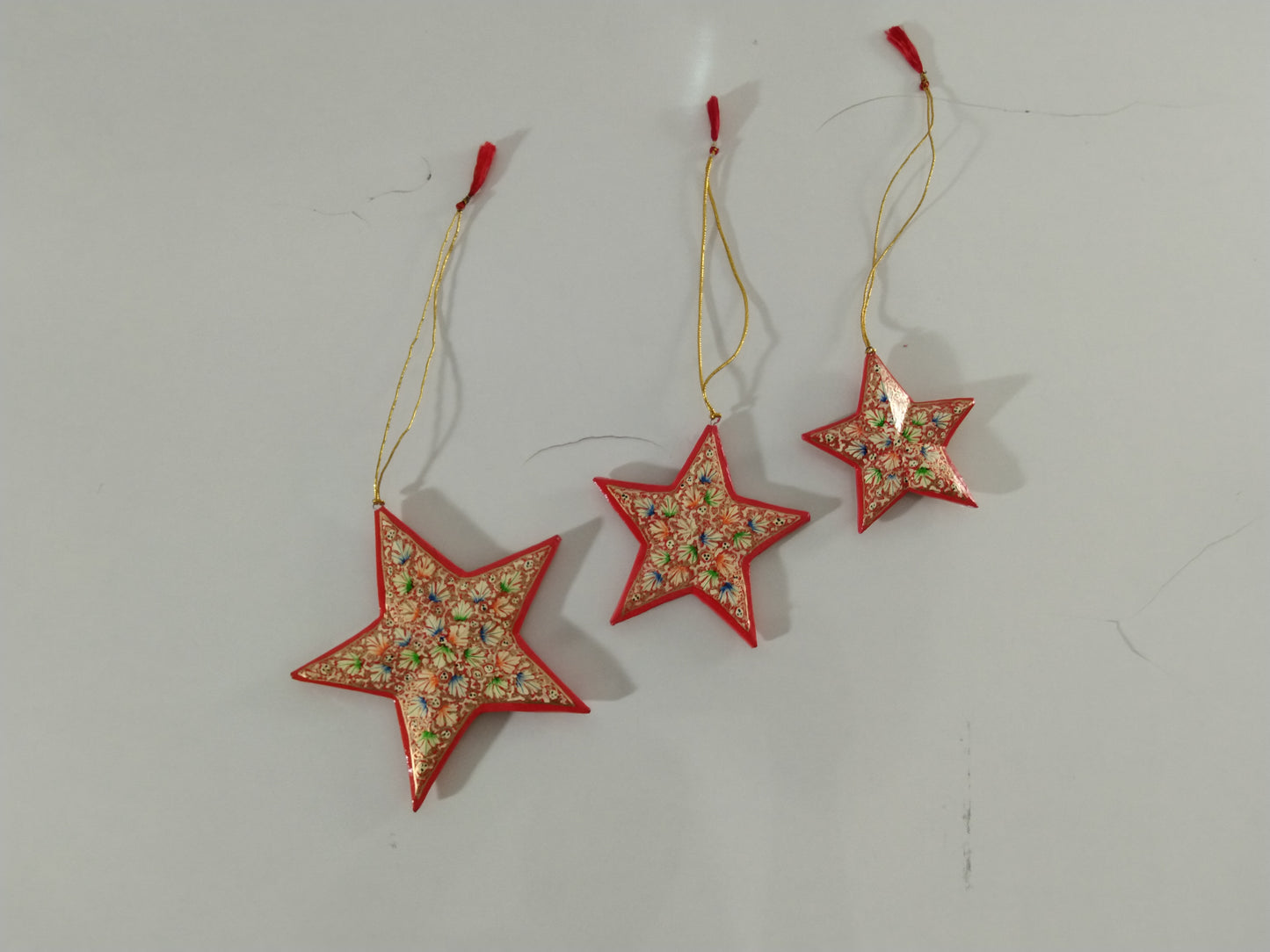 Kashmir Gallery Wooden star sers Decorative Item Painted with Kashmiri Hand Embroidery- Set of 3 (2 x 6 in)