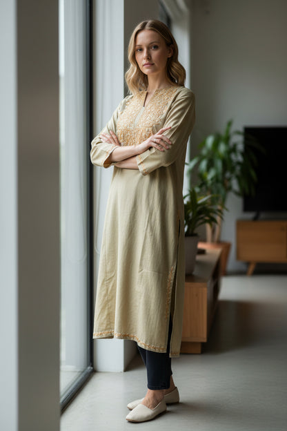 Kashmiri Woolen Pheran with Traditional Aari Embroidery - Light Green