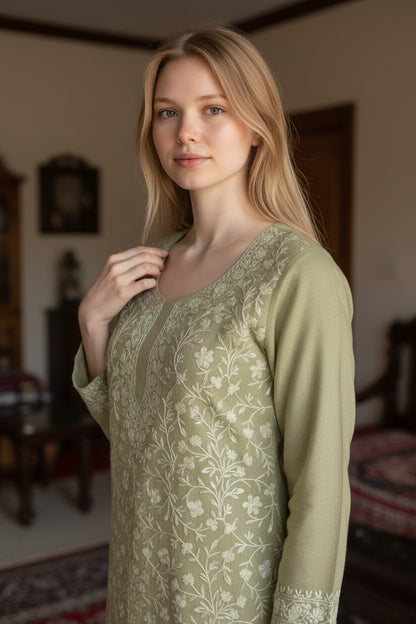 Women Woolen Kashmiri Suits Semi Pashmina Aari Embroidery  - Light Green