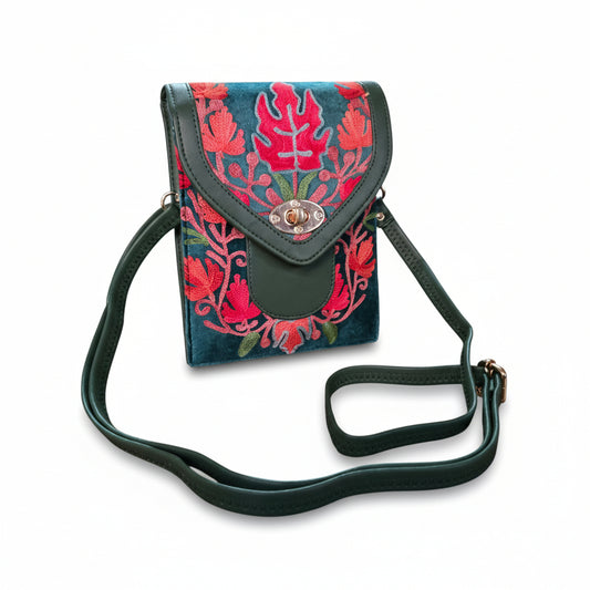Women mobile Bags With Gorgeous Kashmiri Embroidery - Green