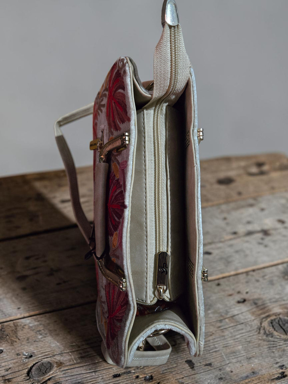 Women Hand Bag | Sling | With Kashmiri Embroidery - Silver