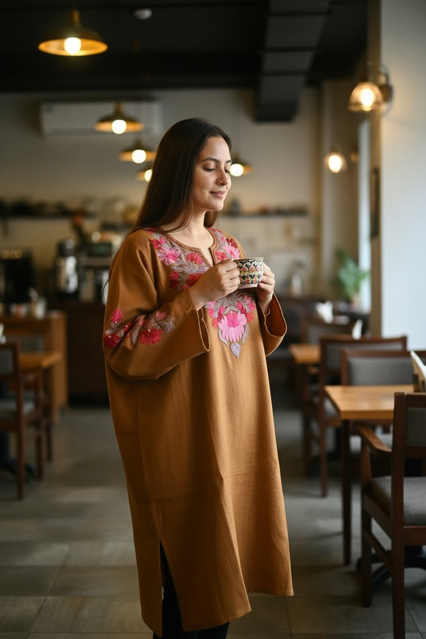 Kashmiri Woolen Pheran with Traditional Aari Embroidery | Hand Made (Peach, 6XL)