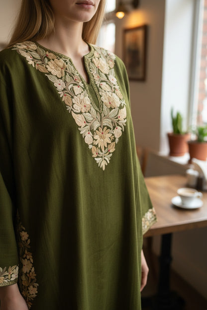 Kashmiri Woolen Pheran with Traditional Aari Embroidery - Light Green