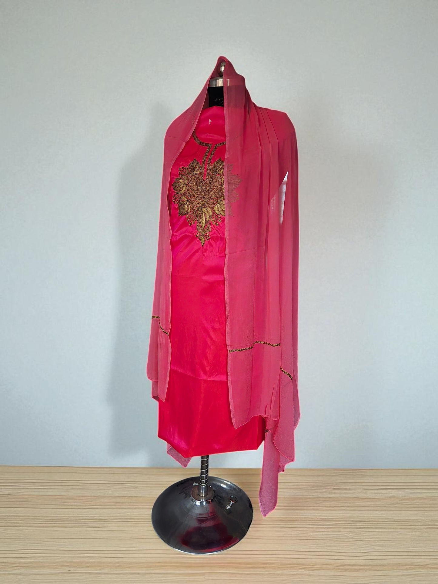 Women Silk Suits with Kashmiri Embroidery Unstitched Dress Material Salwar Suits -red